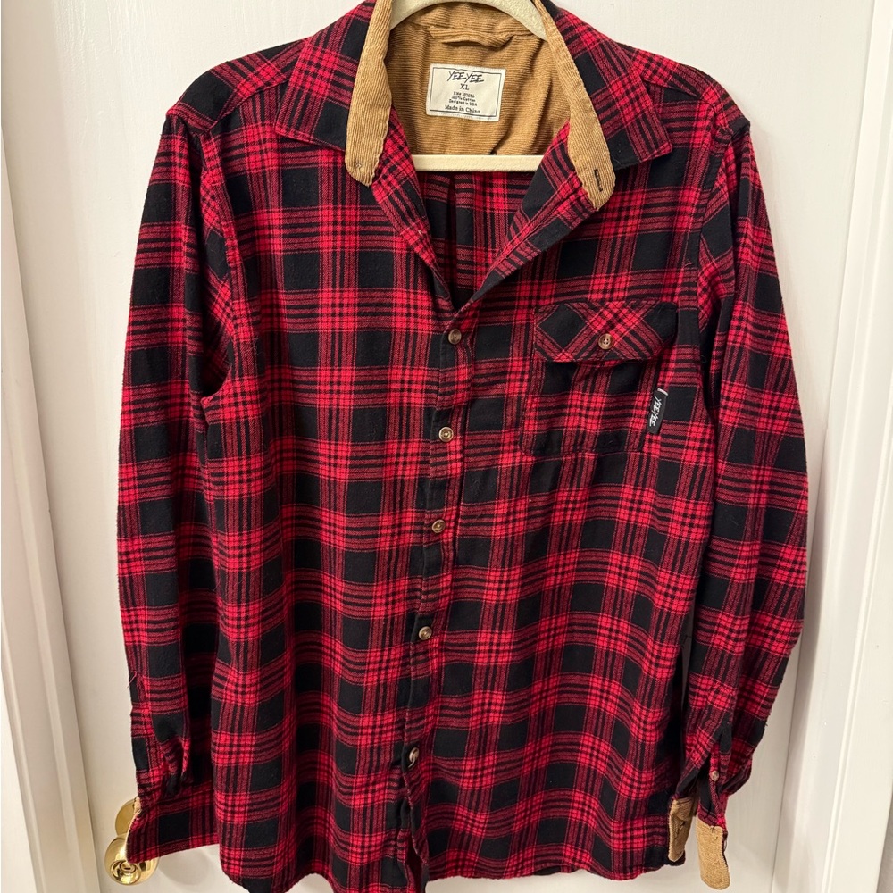 YeeYee Men's Red and Black Plaid Button-Down Flannel